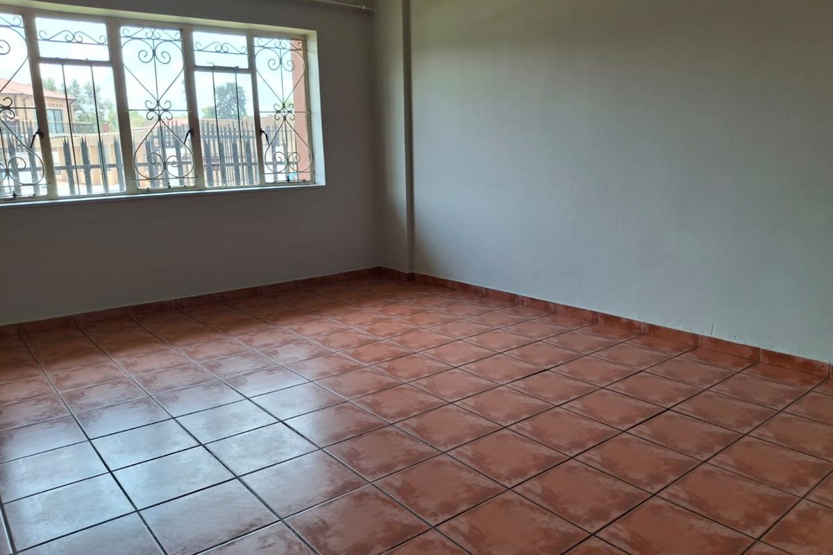 1 Bedroom apartments - Small Price, Big Convenience from R395 000 - Photo 3