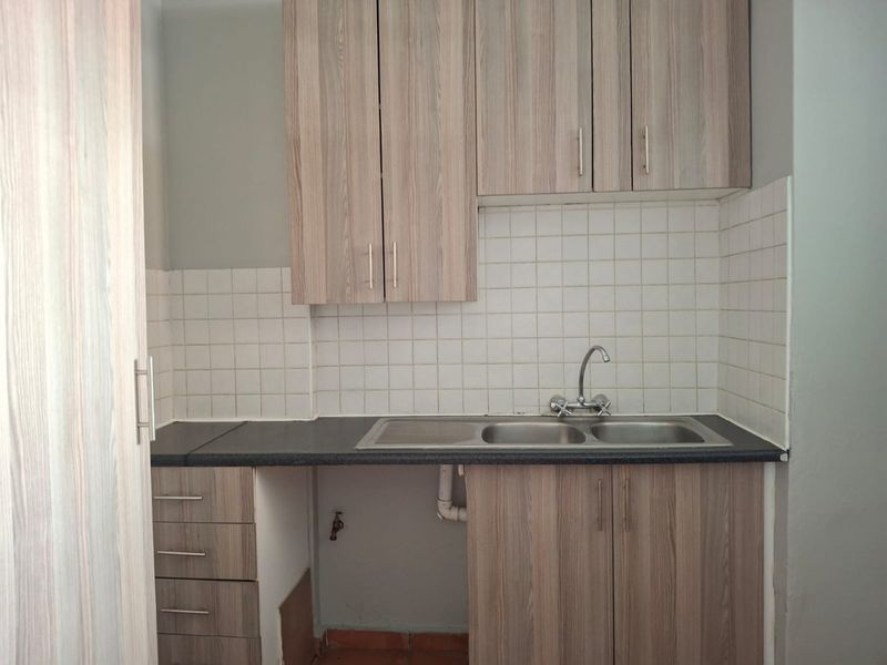 1 Bedroom apartments - Small Price, Big Convenience from R395 000 - Photo 7