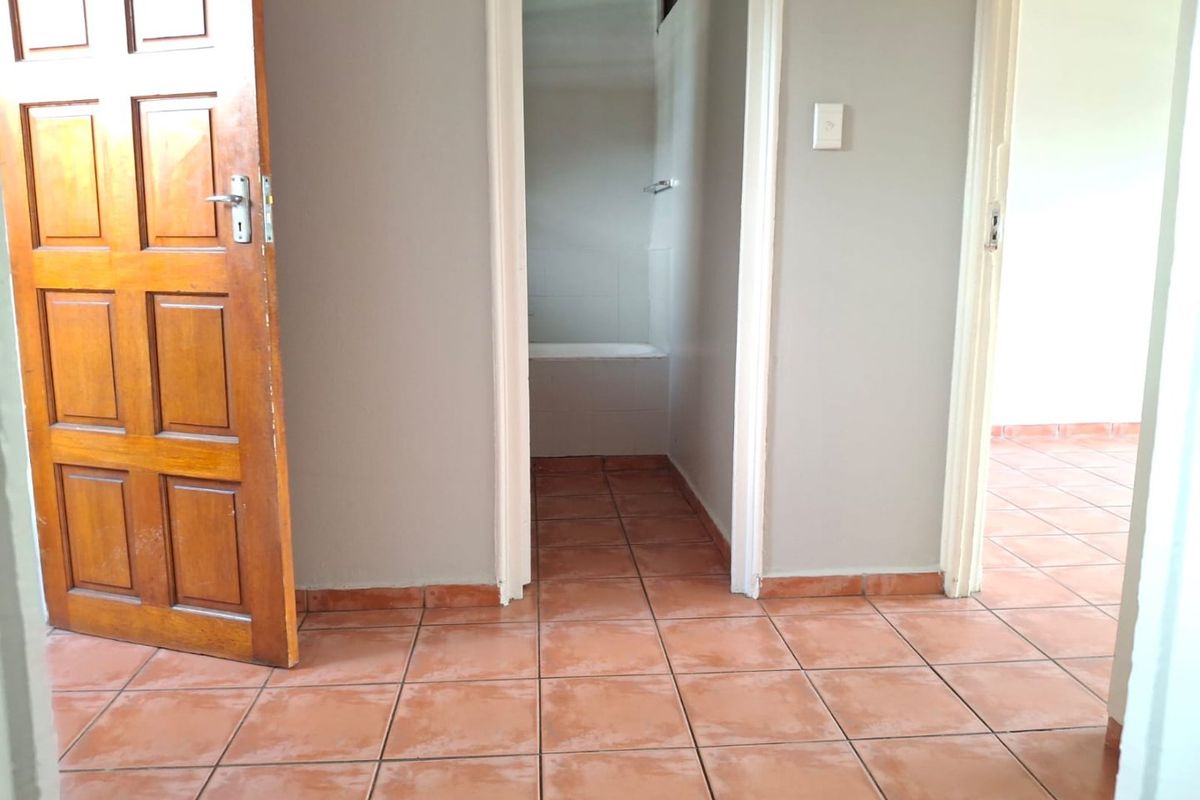 1 Bedroom apartments - Small Price, Big Convenience from R395 000 - Photo 4