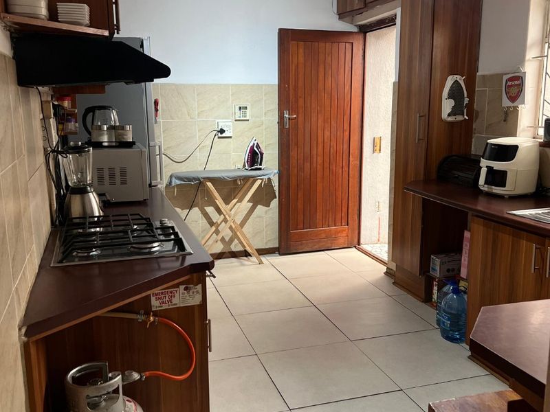 Spacious 3-Bedroom House for Sale – Nooitgedacht, Bishop Lavis - Photo 7