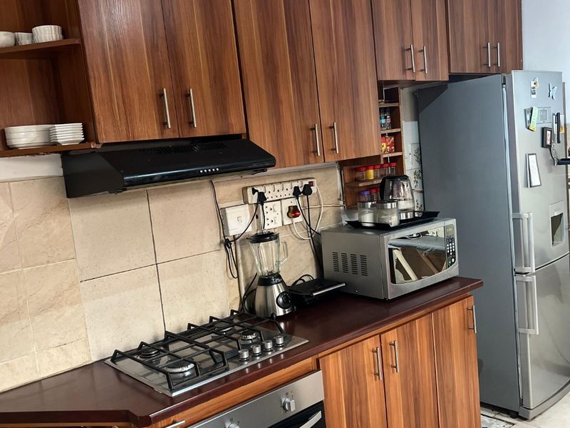 Spacious 3-Bedroom House for Sale – Nooitgedacht, Bishop Lavis - Photo 6