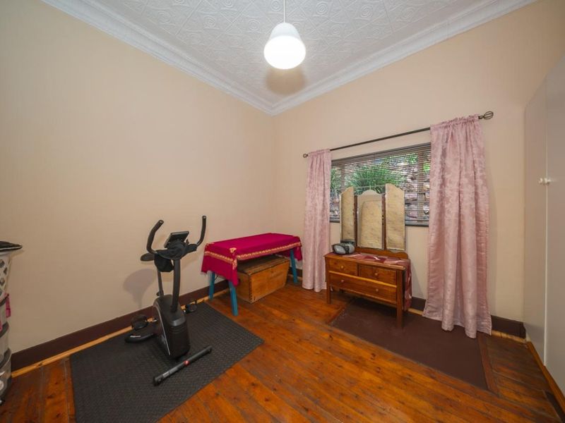 Charming 3-Bedroom Home with Cottage & Solar Potential! - Photo 10