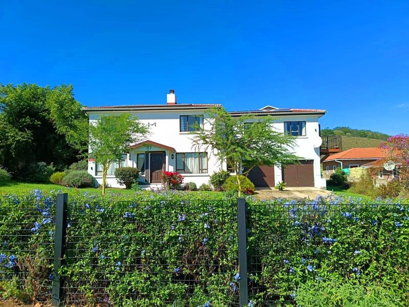 Family home with Energy-Efficient features - Photo 2