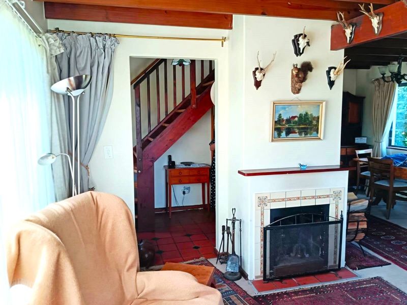 Family home with Energy-Efficient features - Photo 7