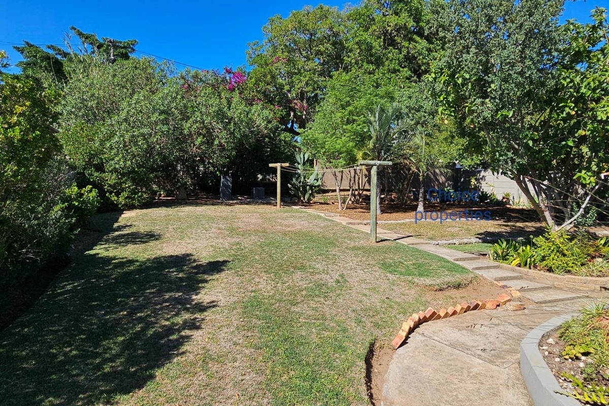 Well looked after Home - Photo 5