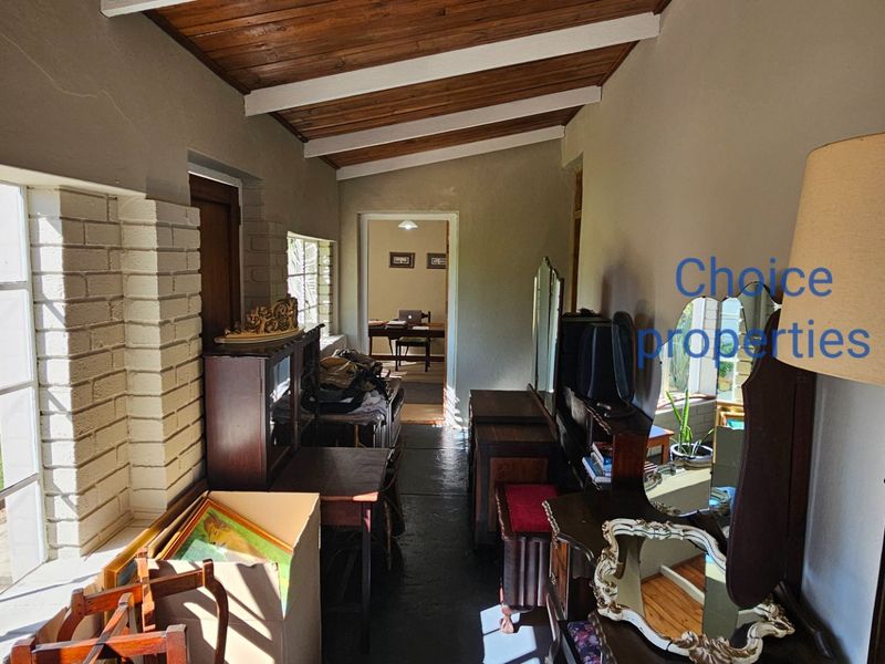 Well looked after Home - Photo 10