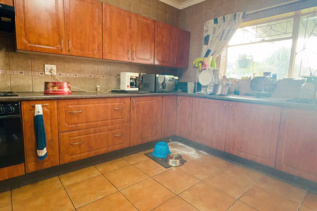 Neat maintainable family home in Three Rivers - Photo 3