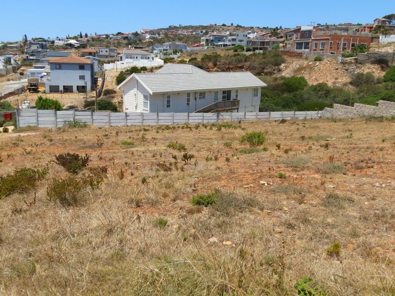Ideally located vacant land with sea views - Photo 4