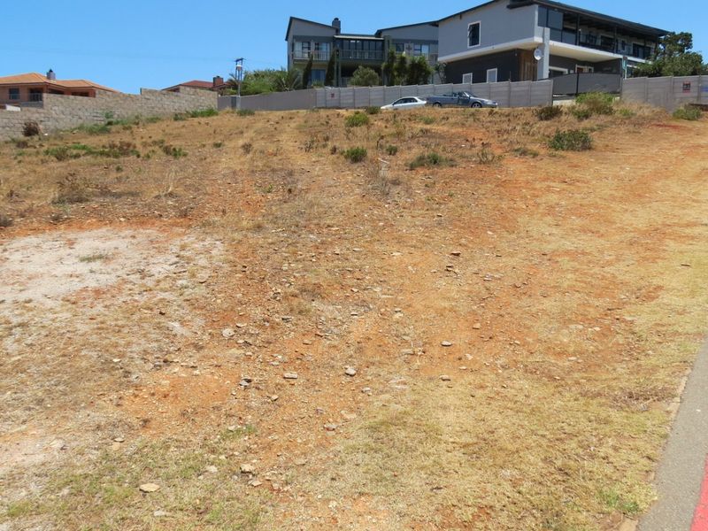 Ideally located vacant land with sea views - Photo 10