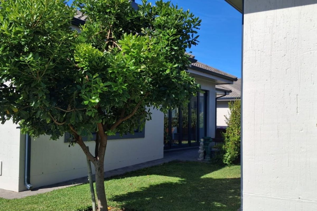 2 bedroomed secure home in a lifestyle estate in Diaz Beach - Photo 2