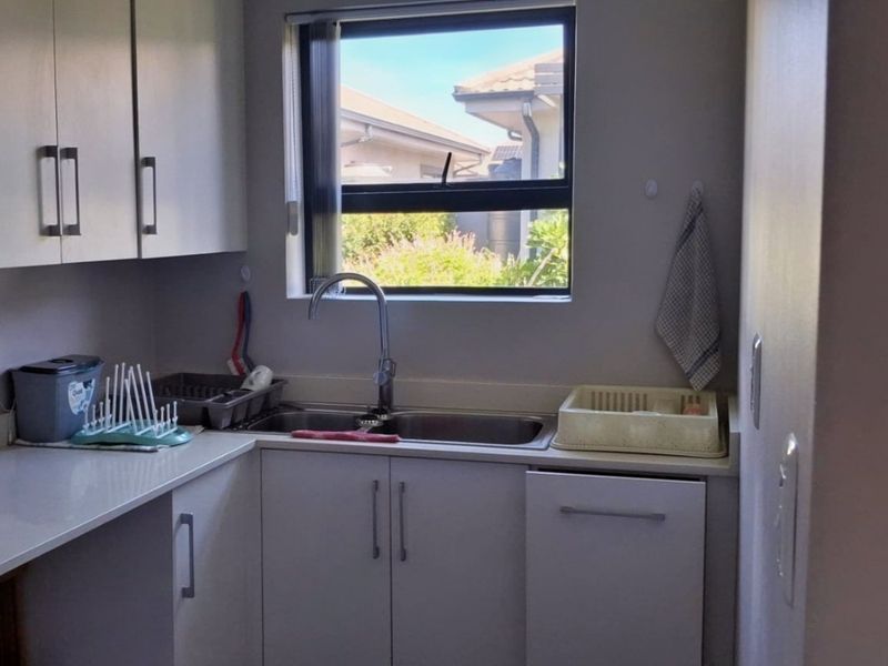 2 bedroomed secure home in a lifestyle estate in Diaz Beach - Photo 5