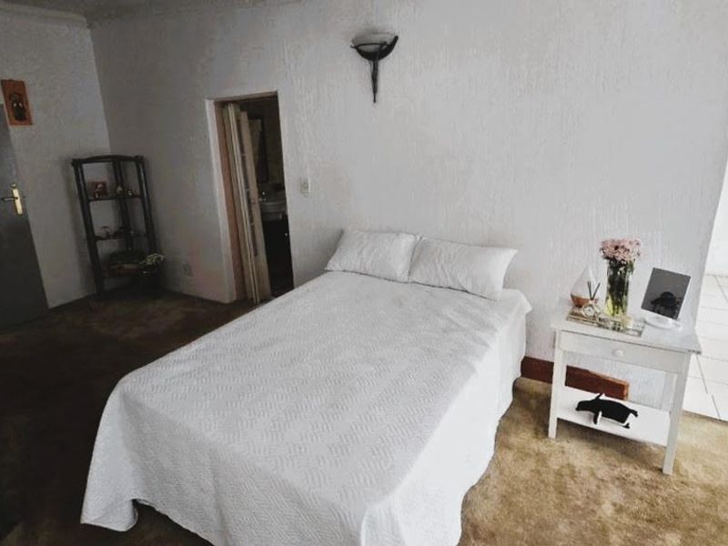 Spacious Family Home with Excellent Features - Photo 8