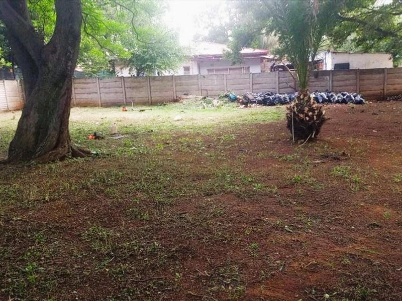 Spacious Property with Multiple Bedrooms - Photo 4