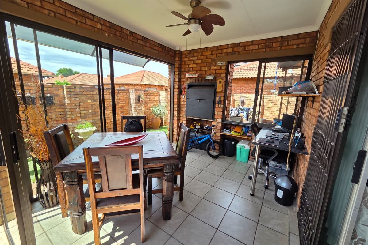 Secure Complex Living With Private Garden - Photo 2