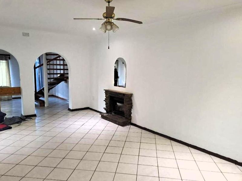 Elegant Family Home with Pool - Photo 3