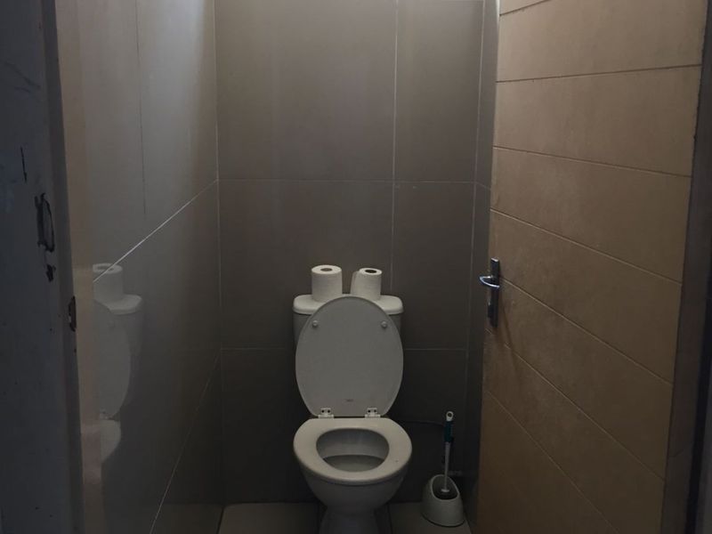 4 Bedrooms, 1 Bathroom Apartment For Sale In Umbilo, Durban - Photo 8