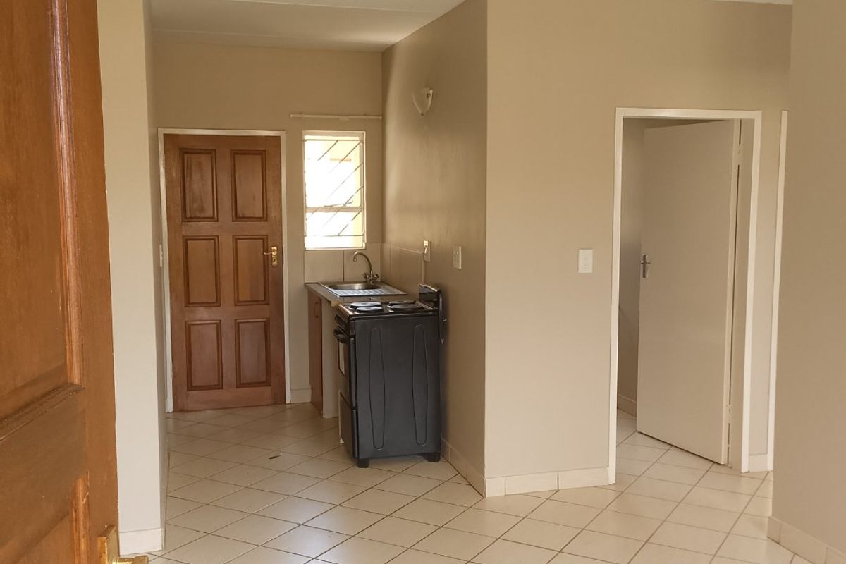 Affordable Secure Living in the Heart of Protea Glen - Photo 3