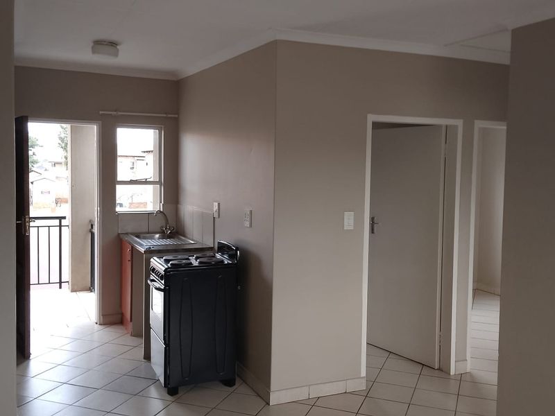 Affordable Secure Living in the Heart of Protea Glen - Photo 4