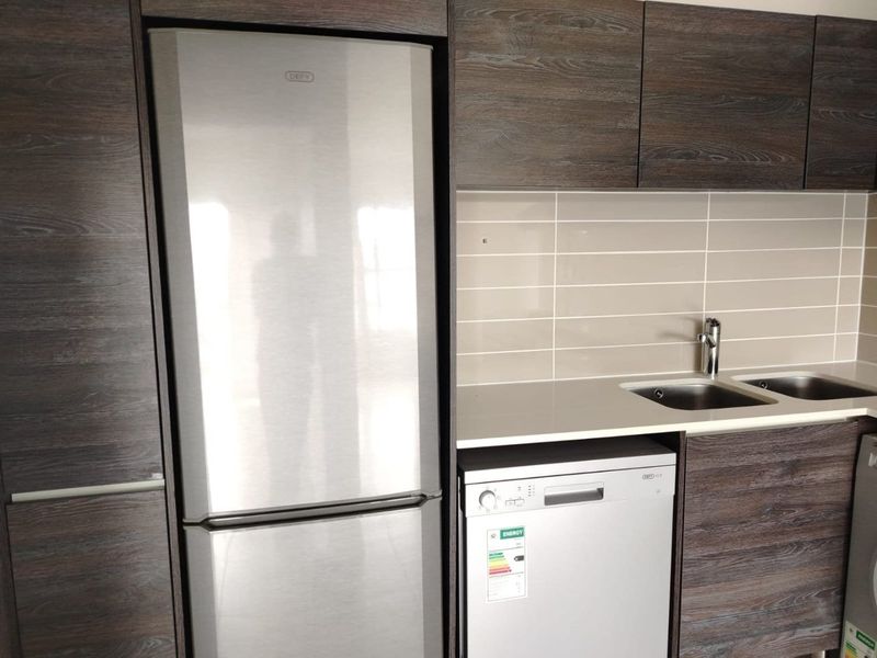 Neat 1 Bedroom Apartment to rent in Olivedale, Randburg  - Photo 5