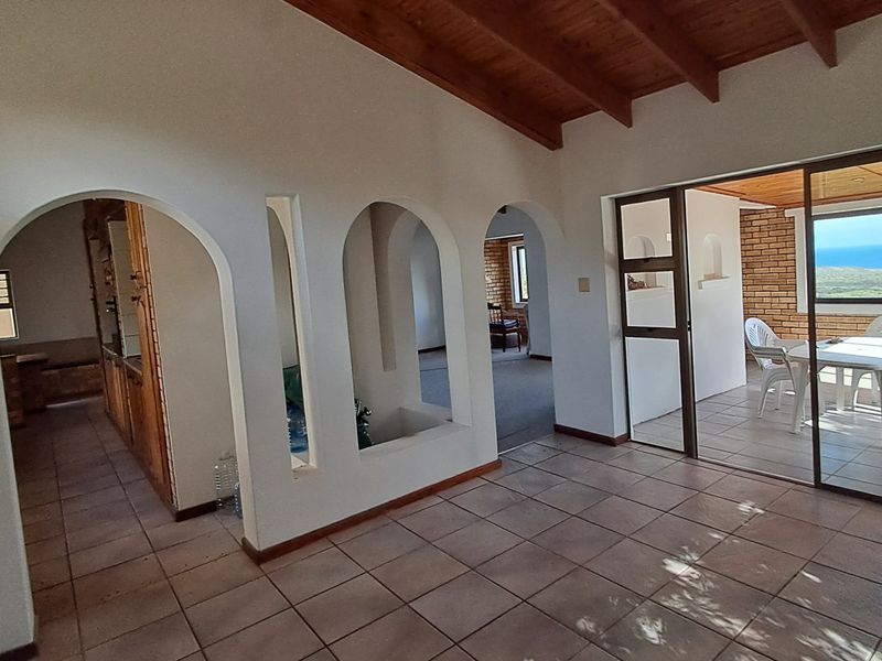 Coastal Smallholding with Ocean Views – 9.9ha on the Edge of Seaview - Photo 8