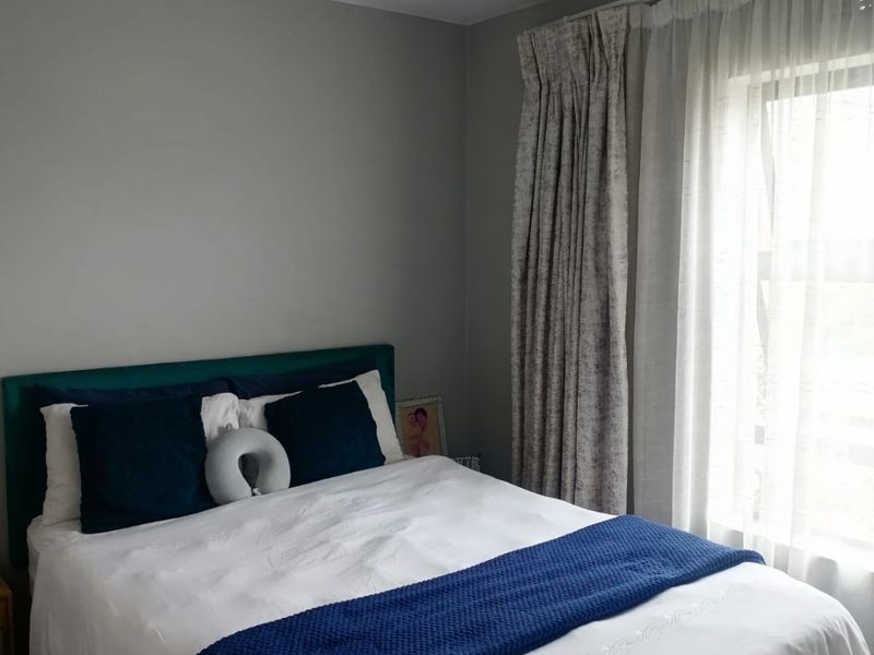 2 Bedroom Apartment for Sale – Sparrows @ Riverside, Riverside View  - Photo 6