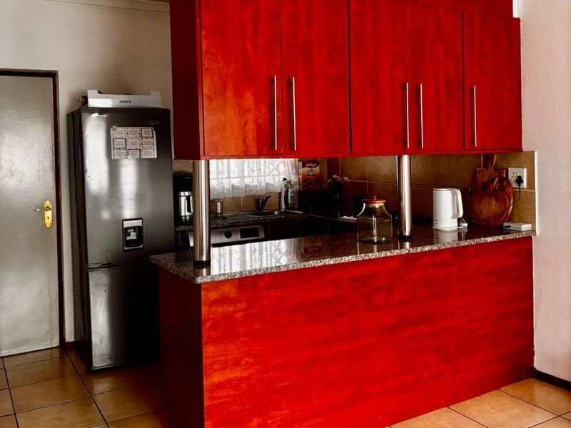 2 Bedroom Apartment in Morgenhof Golf Estate - Photo 6