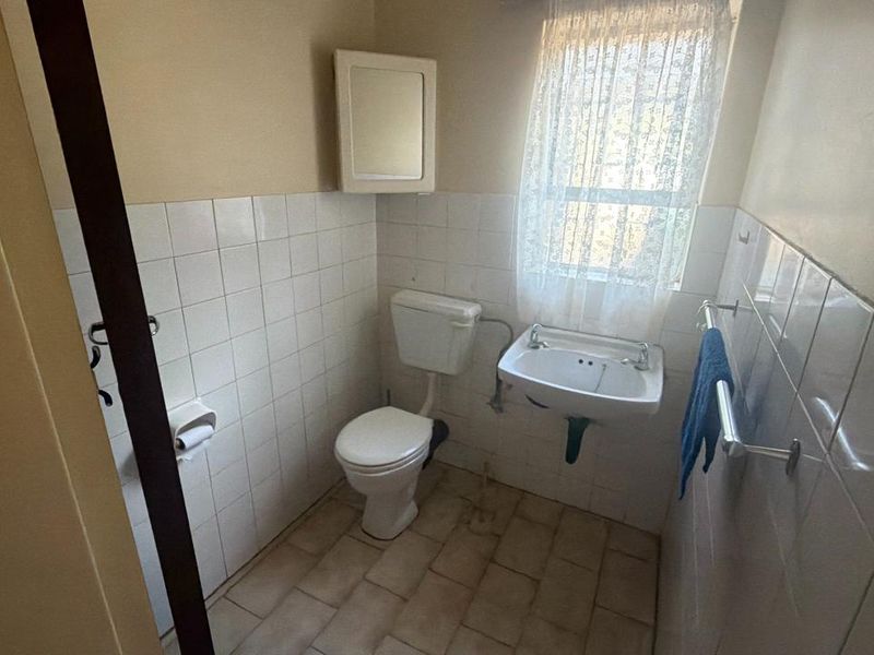 3 Bedroom Townhouse for sale in Stilfontein - Photo 8
