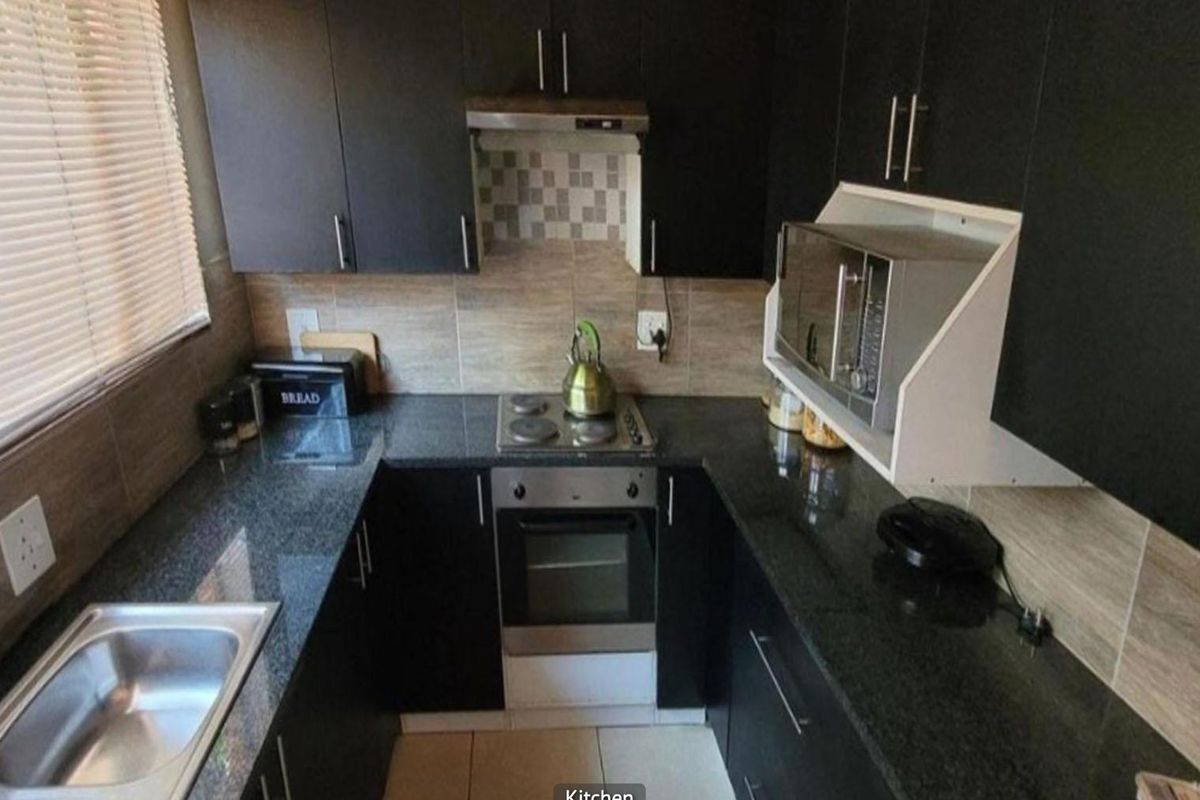 2 Bed House for Sale in Birch acres - Photo 2