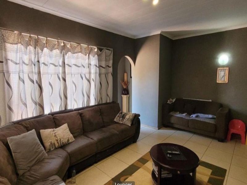 2 Bed House for Sale in Birch acres - Photo 8