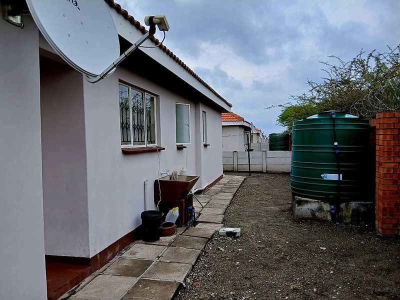 3 Bedroom House with Carport & Water tank for Sale in Freedom Park-Platinum village  - Photo 9