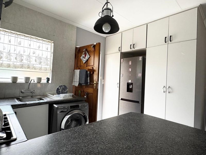 Beautiful 2 bed Town House !! - Photo 7