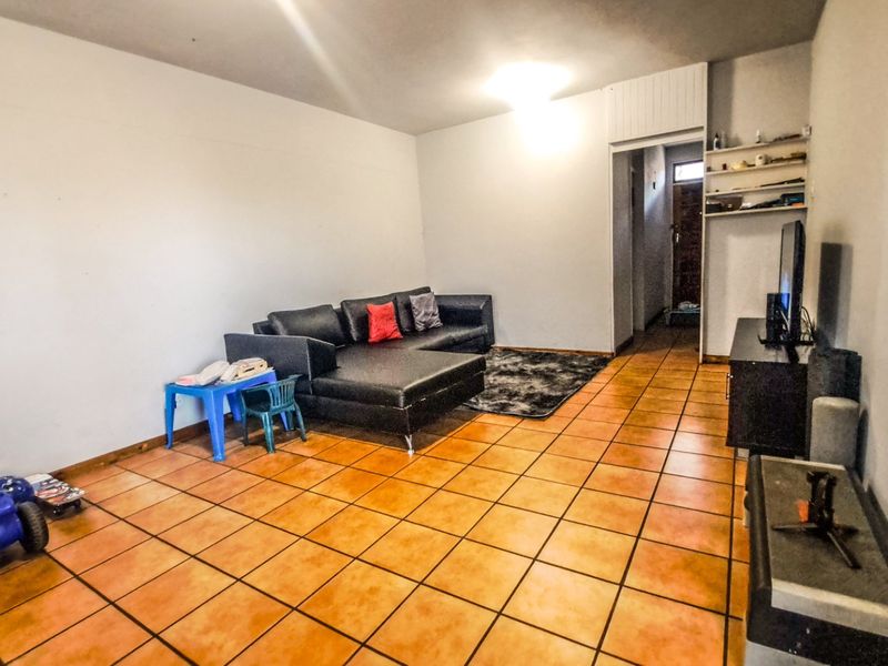 Charming 2-Bedroom Flat with Balcony - Photo 6