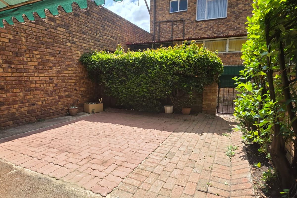 Charming 2 bed Townhouse in Dayanglen - Photo 3