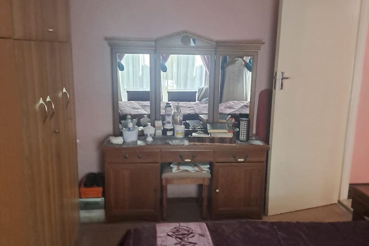 2 Bedroom house for Sale in Portlands  - Photo 2