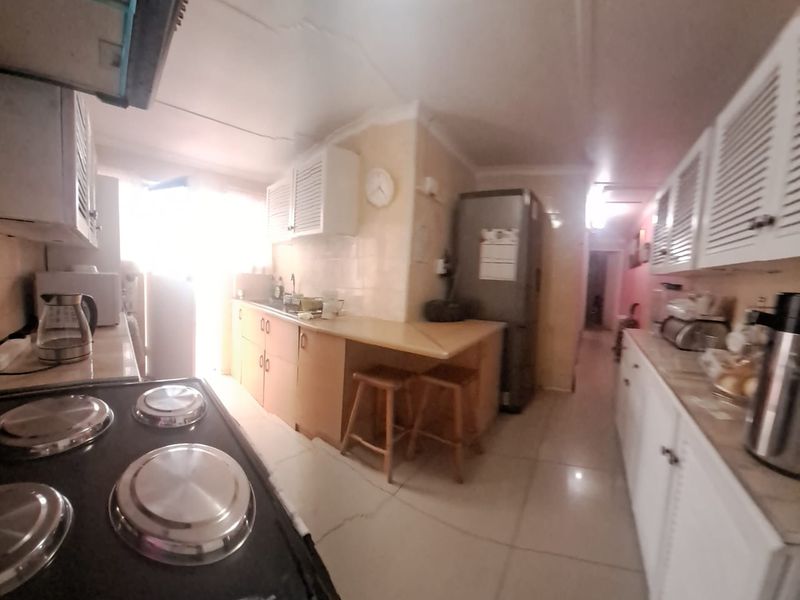 2 Bedroom house for Sale in Portlands  - Photo 5