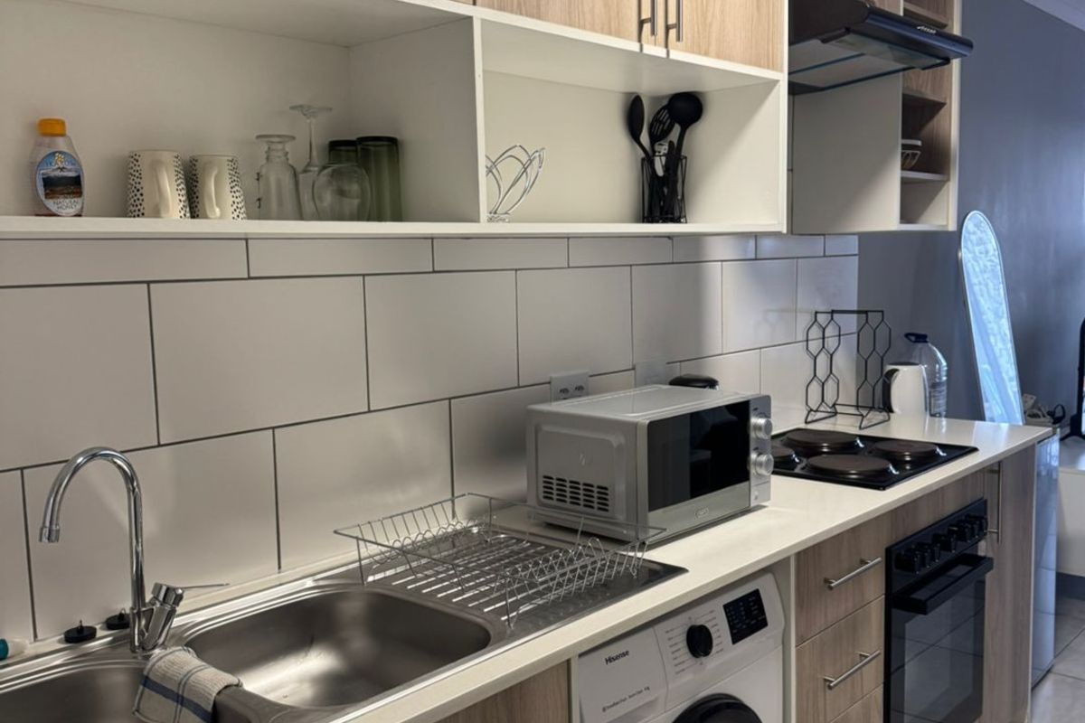 2 bed Apartment for Sale In Glen Marais  - Photo 4