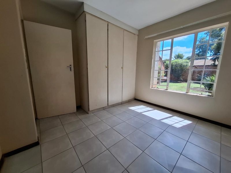 Langeberg 2 Bed Large Private Garden Ground - SIMPLEX - Photo 9