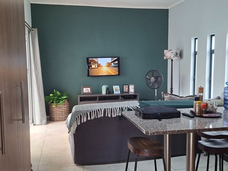 Luxury Lifestyle Living at Its Best - Photo 4