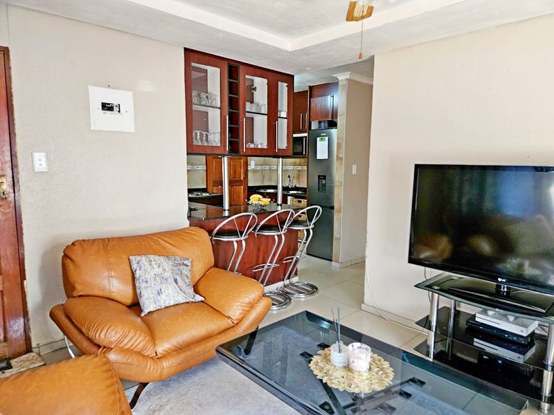 Stunning 3-Bedroom Family Home – A Beautiful Home for the Whole Family - Photo 9