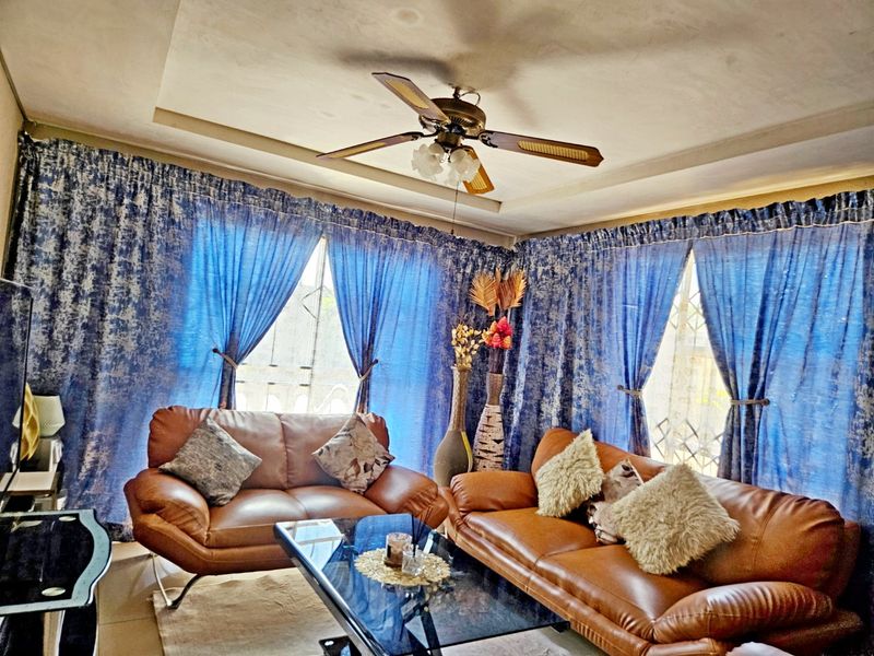 Stunning 3-Bedroom Family Home – A Beautiful Home for the Whole Family - Photo 10