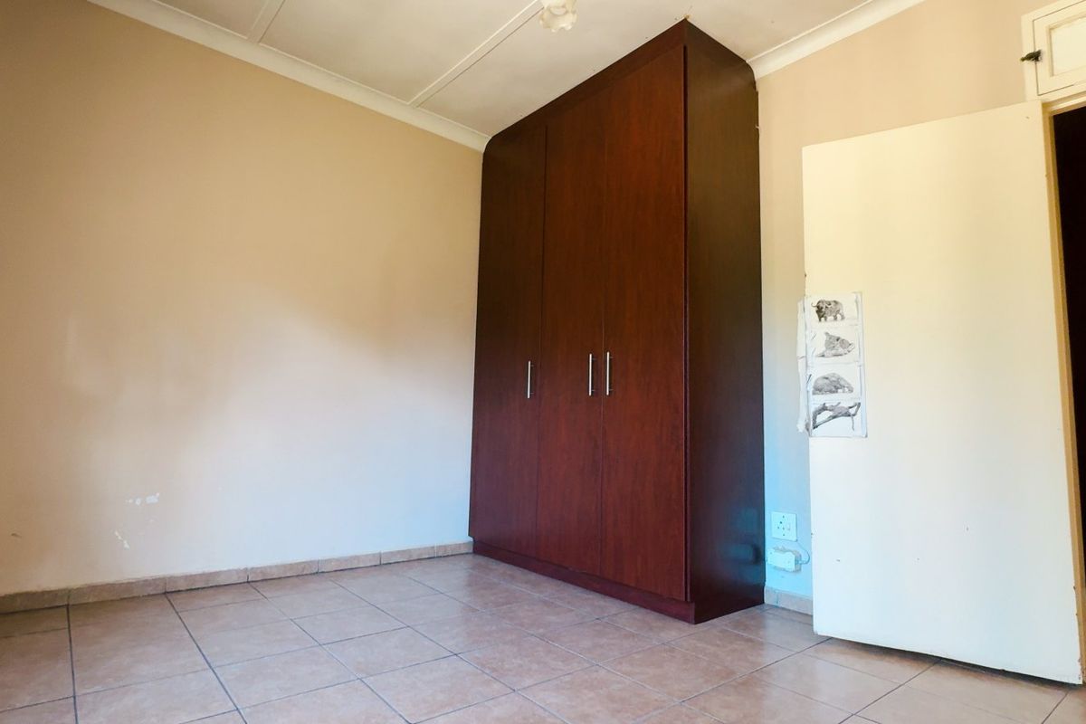 Versatile property in Three Rivers - Photo 4