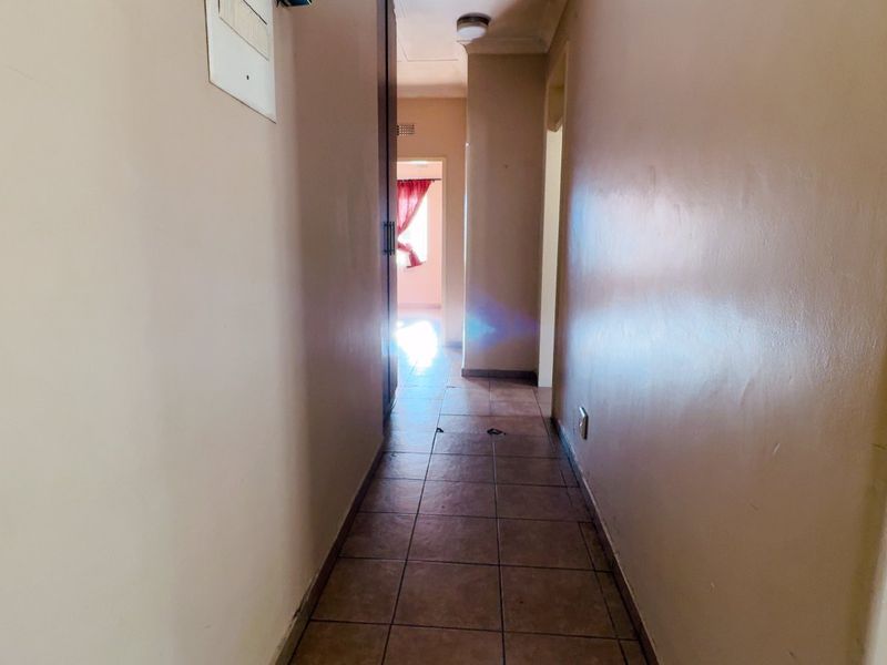 Versatile property in Three Rivers - Photo 8