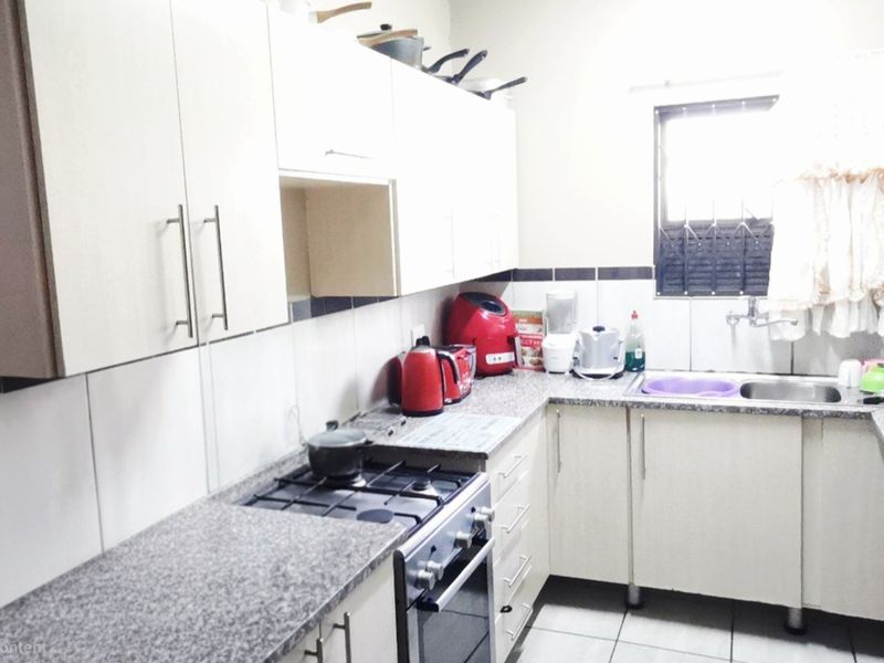 Beautiful 2 Bedroom Ground Floor Apartmentin Terra Nova - Photo 4