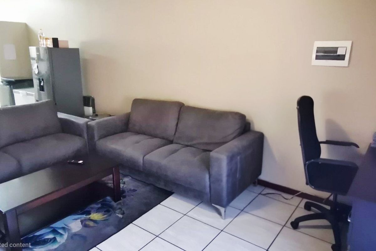 Beautiful 2 Bedroom Ground Floor Apartmentin Terra Nova - Photo 3