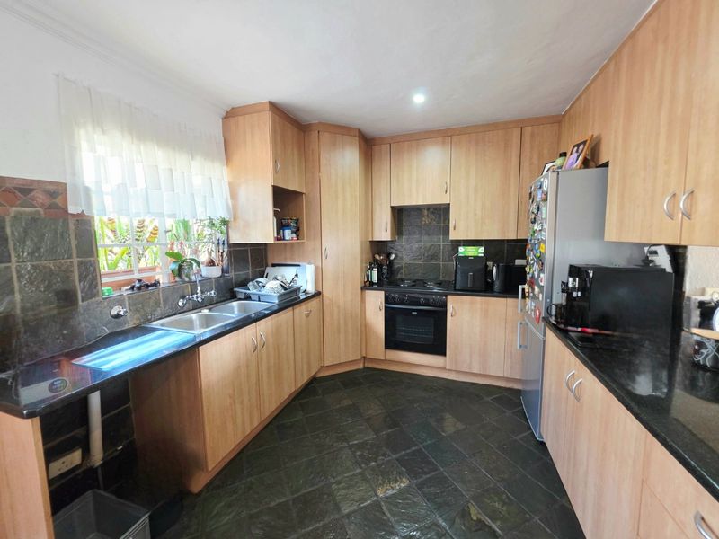 3 Bedroom Townhouse For Sale in La Montagne - Photo 5