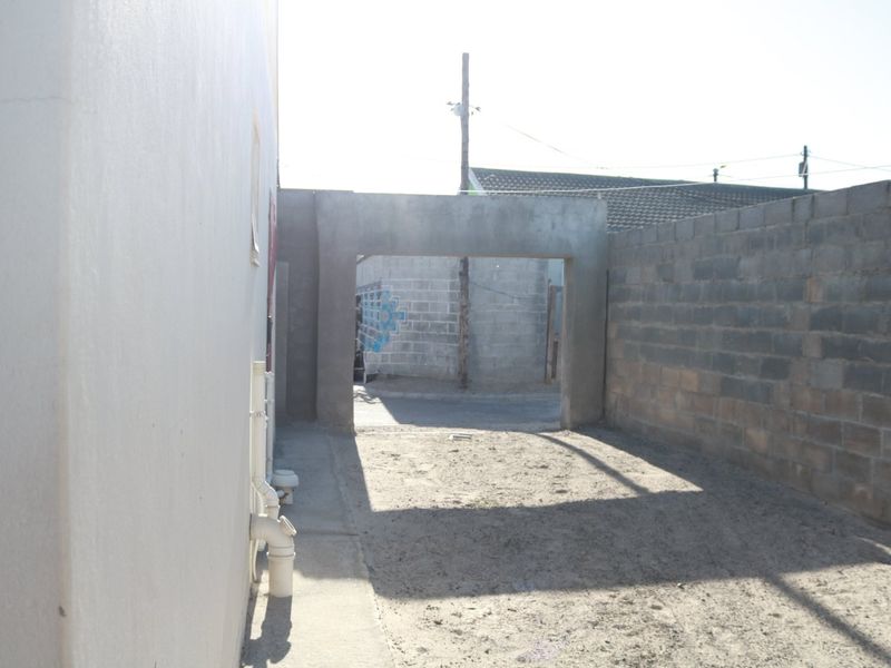 2 Bedroom house  - Photo 10