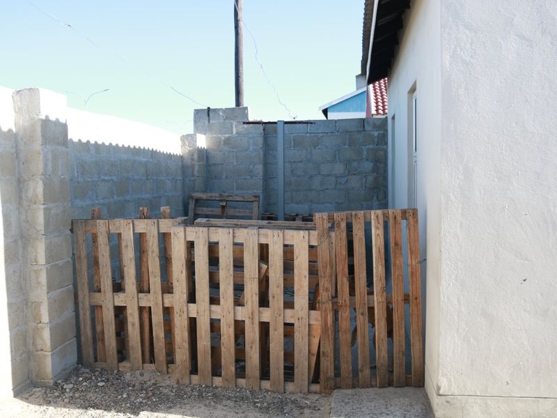 2 Bedroom house  - Photo 9