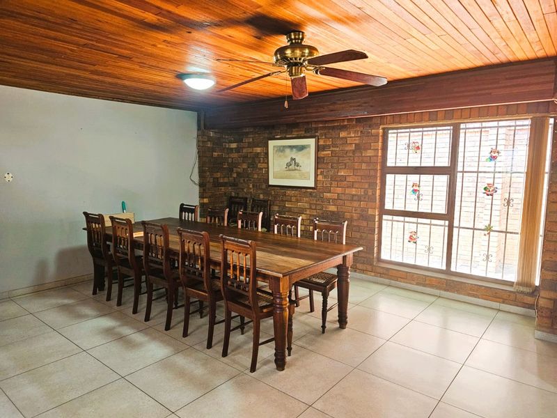 Spacious Modern Family Home Trichardt! - Photo 9