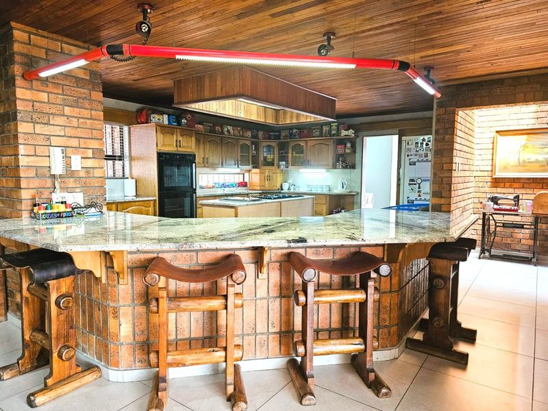 Spacious Modern Family Home Trichardt! - Photo 8