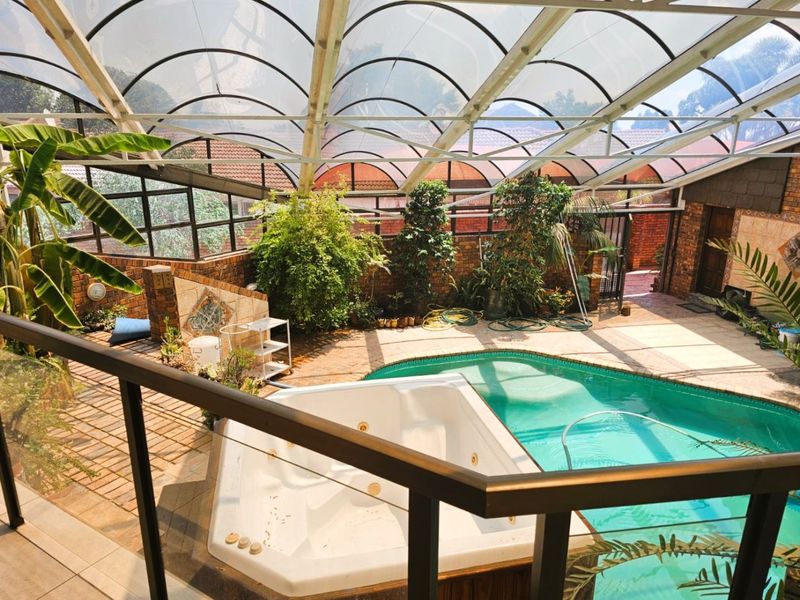 Spacious Modern Family Home Trichardt! - Photo 2